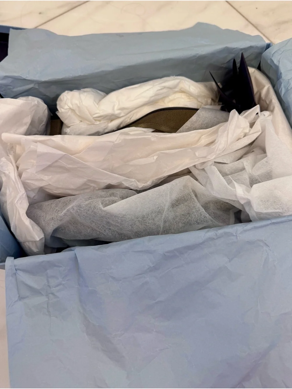 Prada Canvas Pumps - New with Box & Receipt - size EU 40/US 10 - Militaire